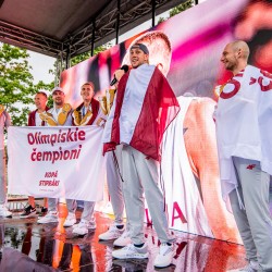 Olimpisko čempionu - 3x3 basketbolistu - sagaidīšana. Foto: Renārs Koris