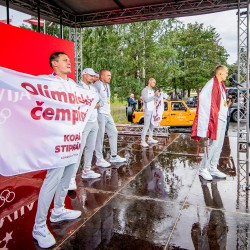 Olimpisko čempionu - 3x3 basketbolistu - sagaidīšana. Foto: Renārs Koris