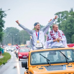 Olimpisko čempionu - 3x3 basketbolistu - sagaidīšana. Foto: Renārs Koris